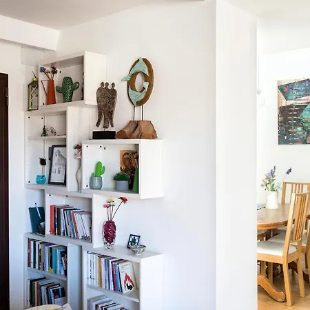 Boutique Apt Near Colosseum & Piazza Venezia * Róma
