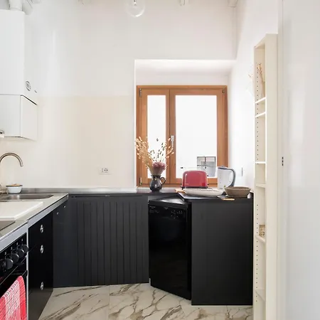 Boutique Apt Near Colosseum & Piazza Venezia Apartman Róma